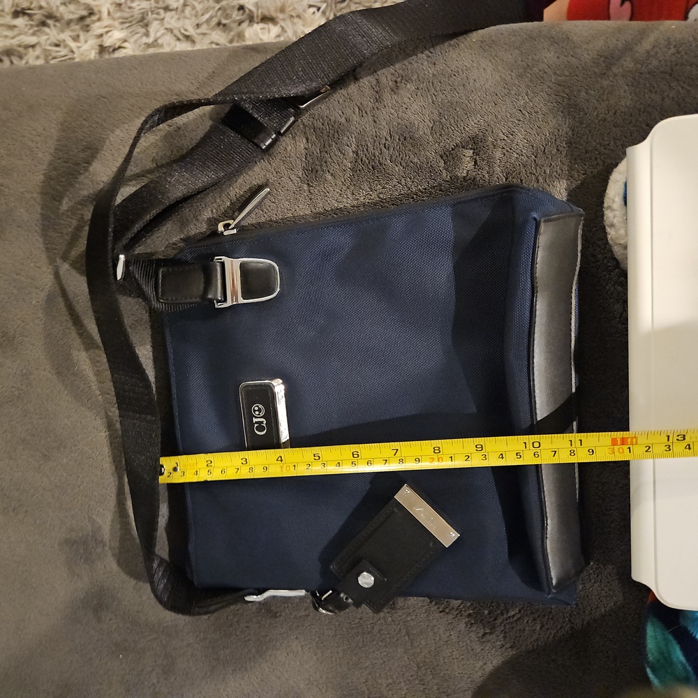 Tumi Messenger man bag